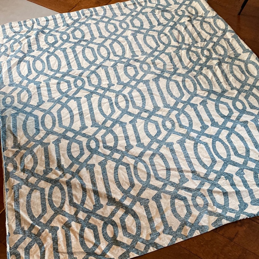 Tan and Blue Single Curtain
